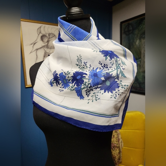 No Brand Accessories - Pretty Floral Scarf